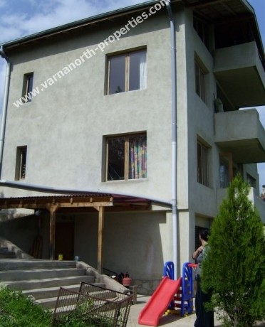 4176ab0_3_Sunny_day_near_Varna