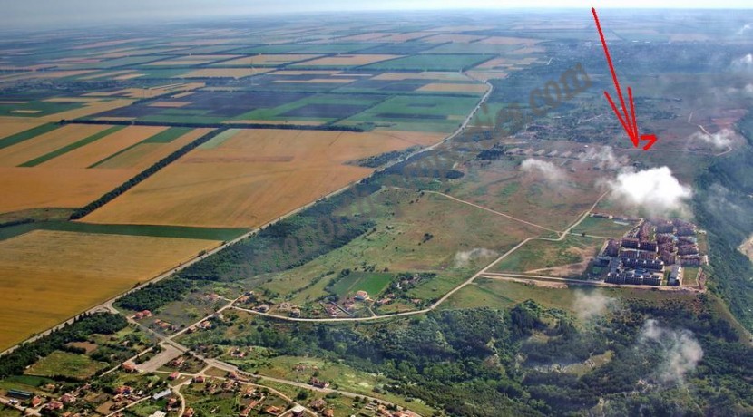 2 plot of land near Kavarna in Bozhurets