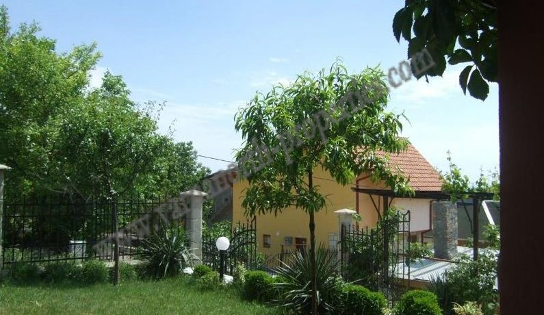 villa Balchik park view