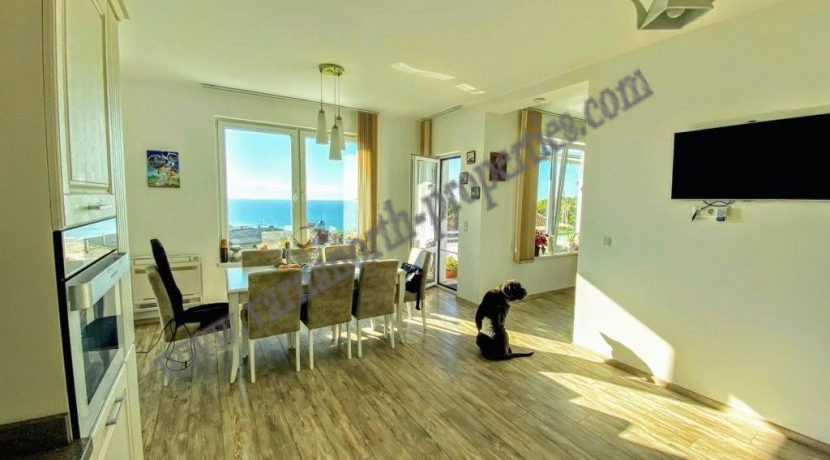 Beautiful-sea-view-villa-in-Balchik-12