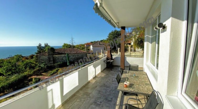 Beautiful-sea-view-villa-in-Balchik-16