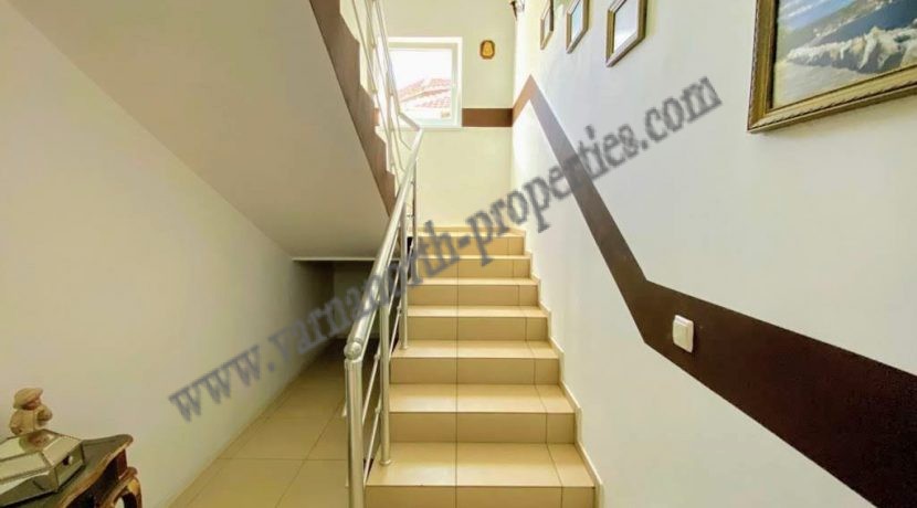 Beautiful-sea-view-villa-in-Balchik-20