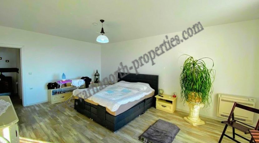 Beautiful-sea-view-villa-in-Balchik-25