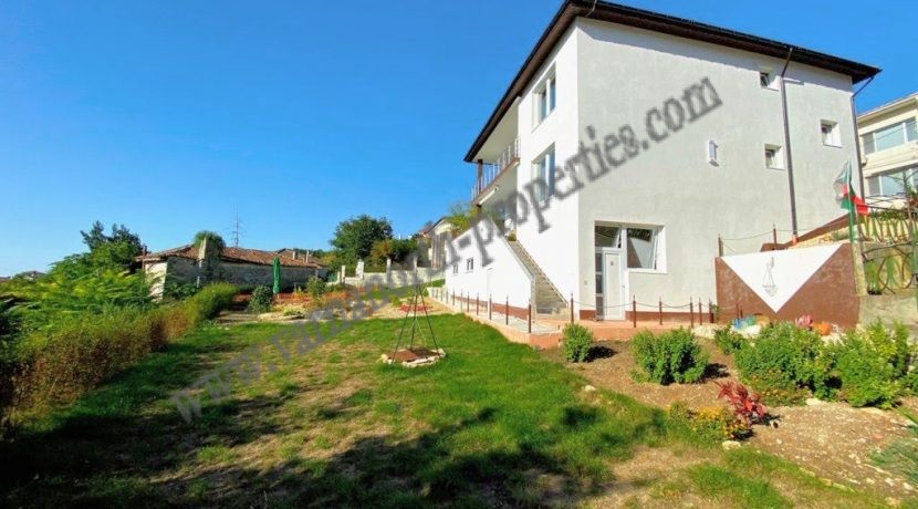 Beautiful-sea-view-villa-in-Balchik-42
