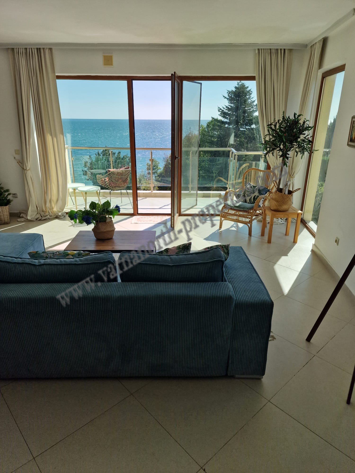 Квартира с видом на море – Белая лагуна, комплекс «Гольф-Кост»